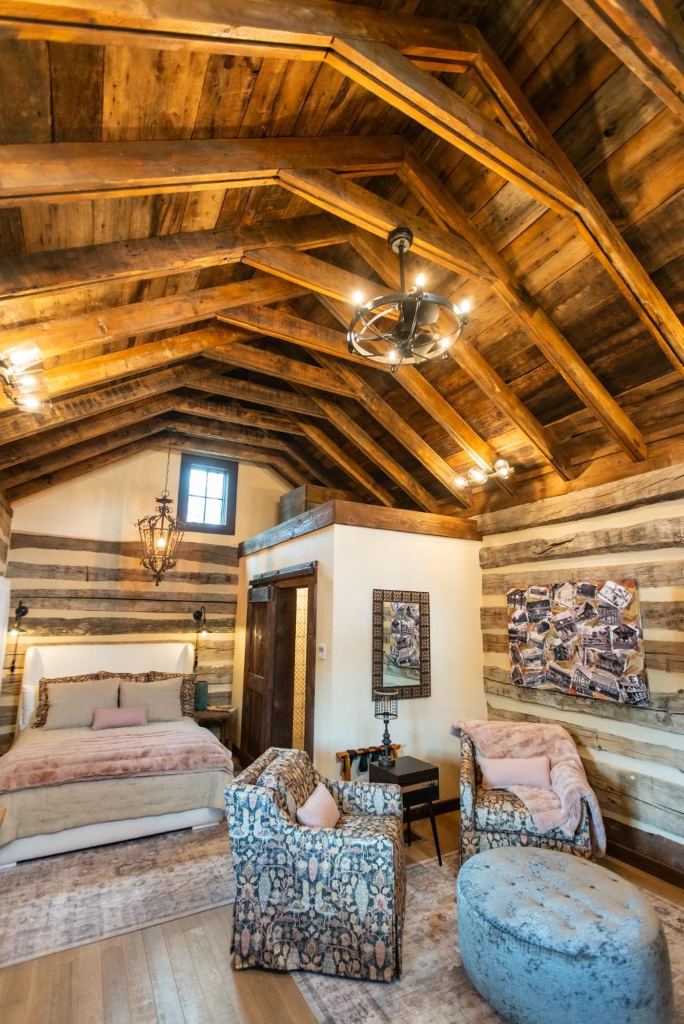 Barnwood Village White Sulphur Springs Buitenkant foto
