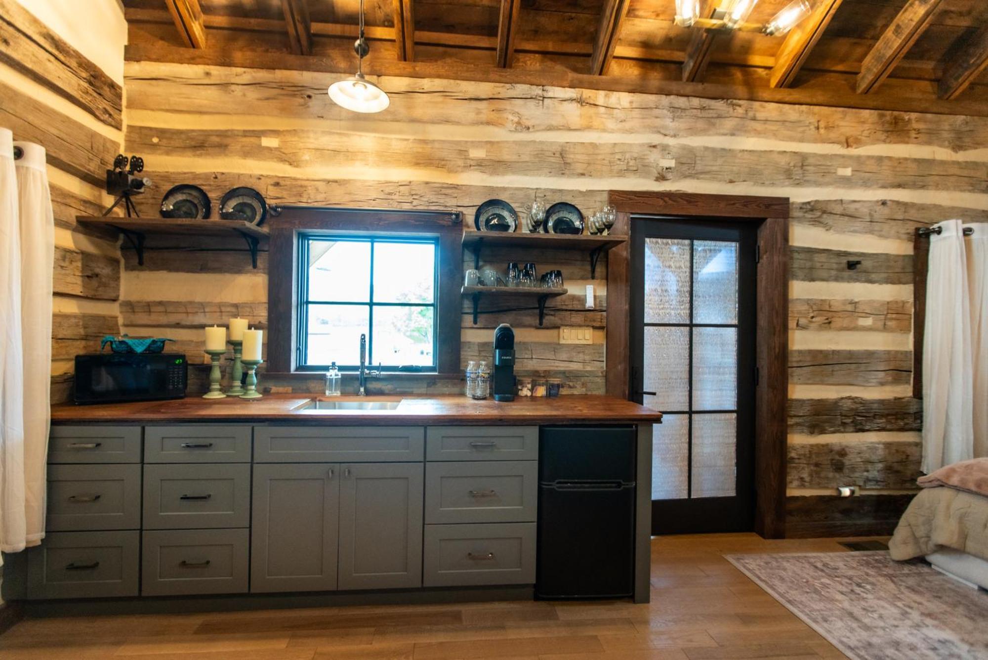 Barnwood Village White Sulphur Springs Buitenkant foto